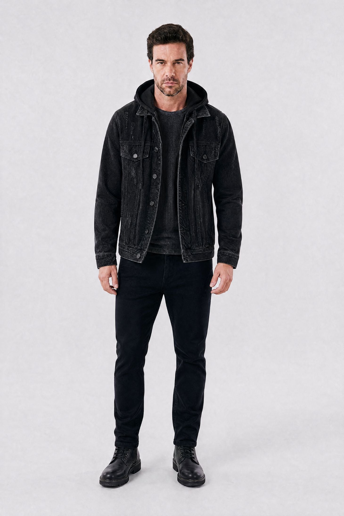 Jaqueta Jeans Masculina Trucker Essentials com Capuz