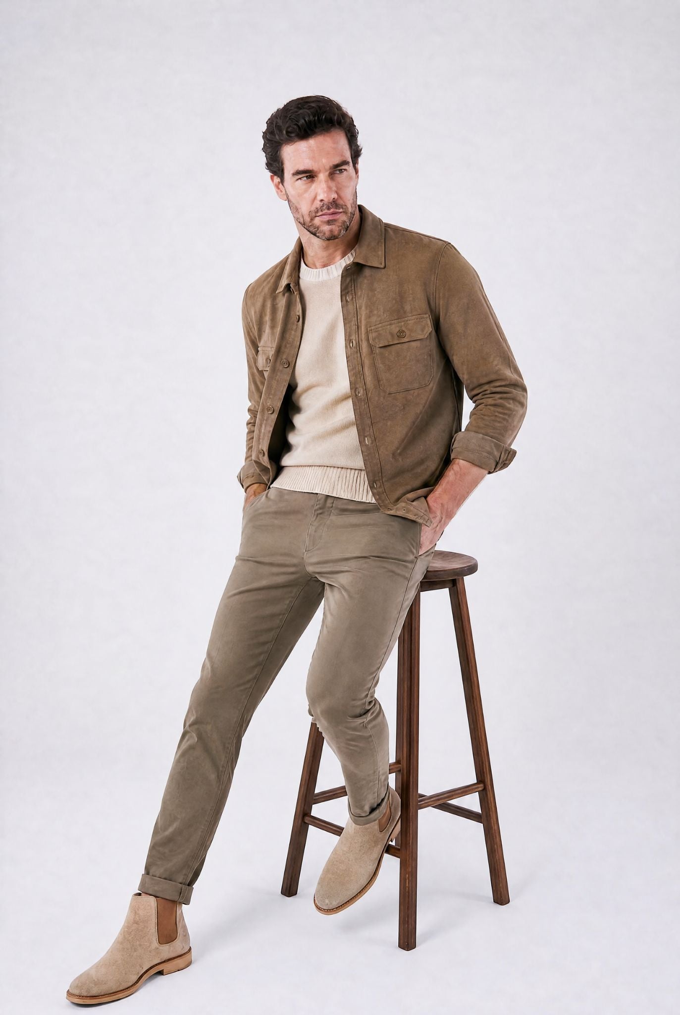 Bota Chelsea Masculina em Couro e Camurça Camden