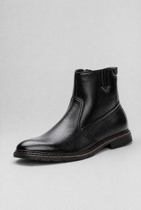 Bota Masculina em Couro com Interior Forrado