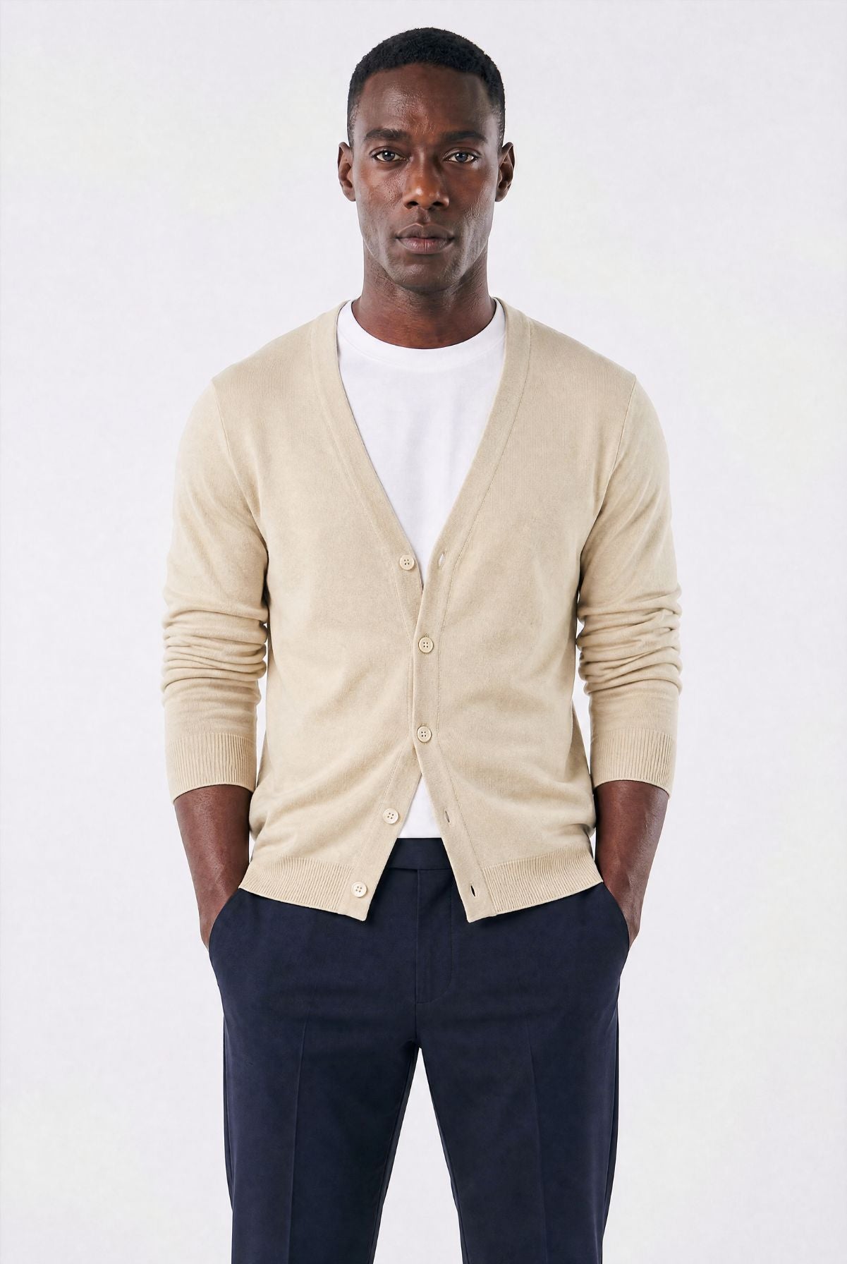 Cardigan Masculino Casual com Gola V em Tricô Leve