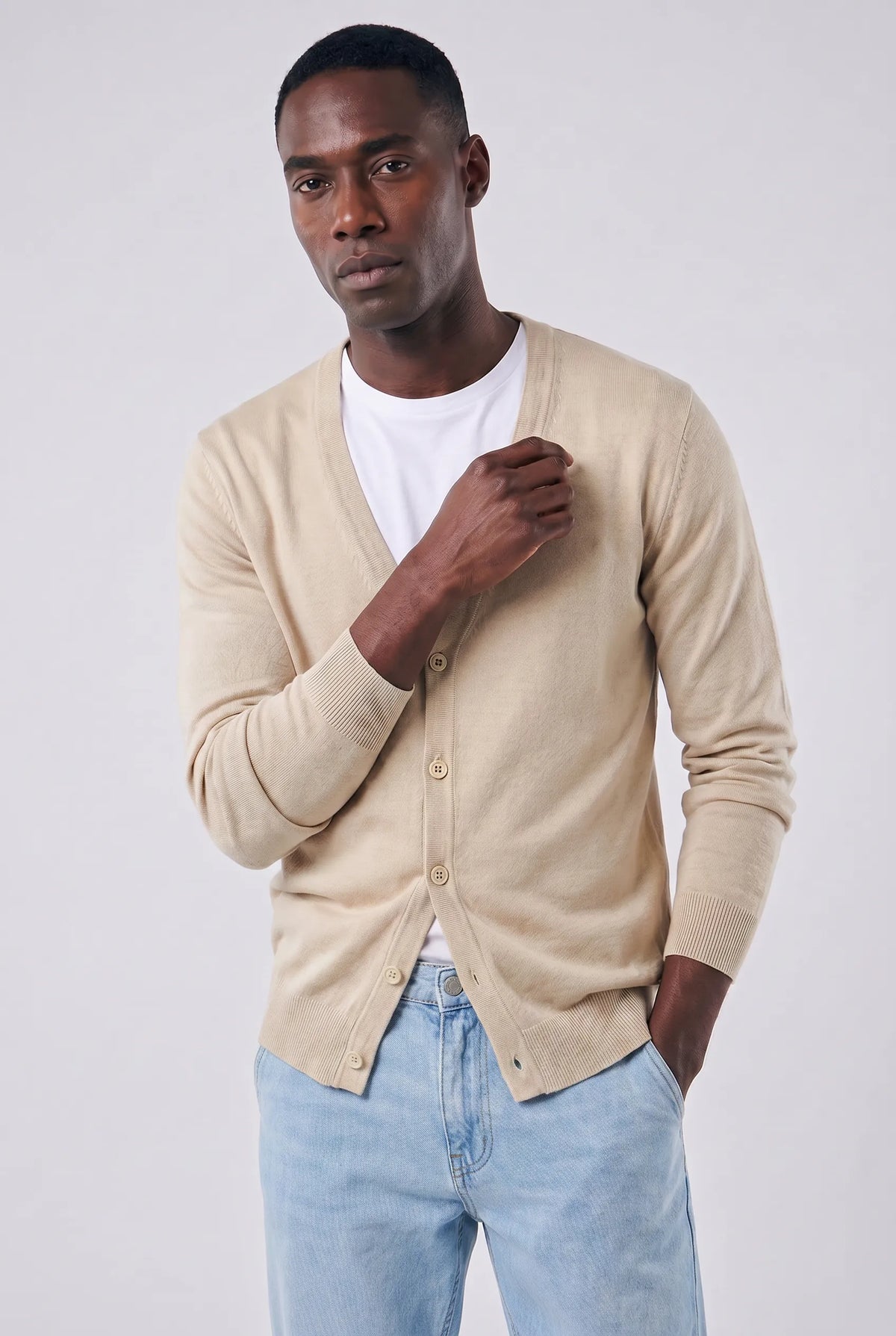 Cardigan Masculino Casual com Gola V em Tricô Leve