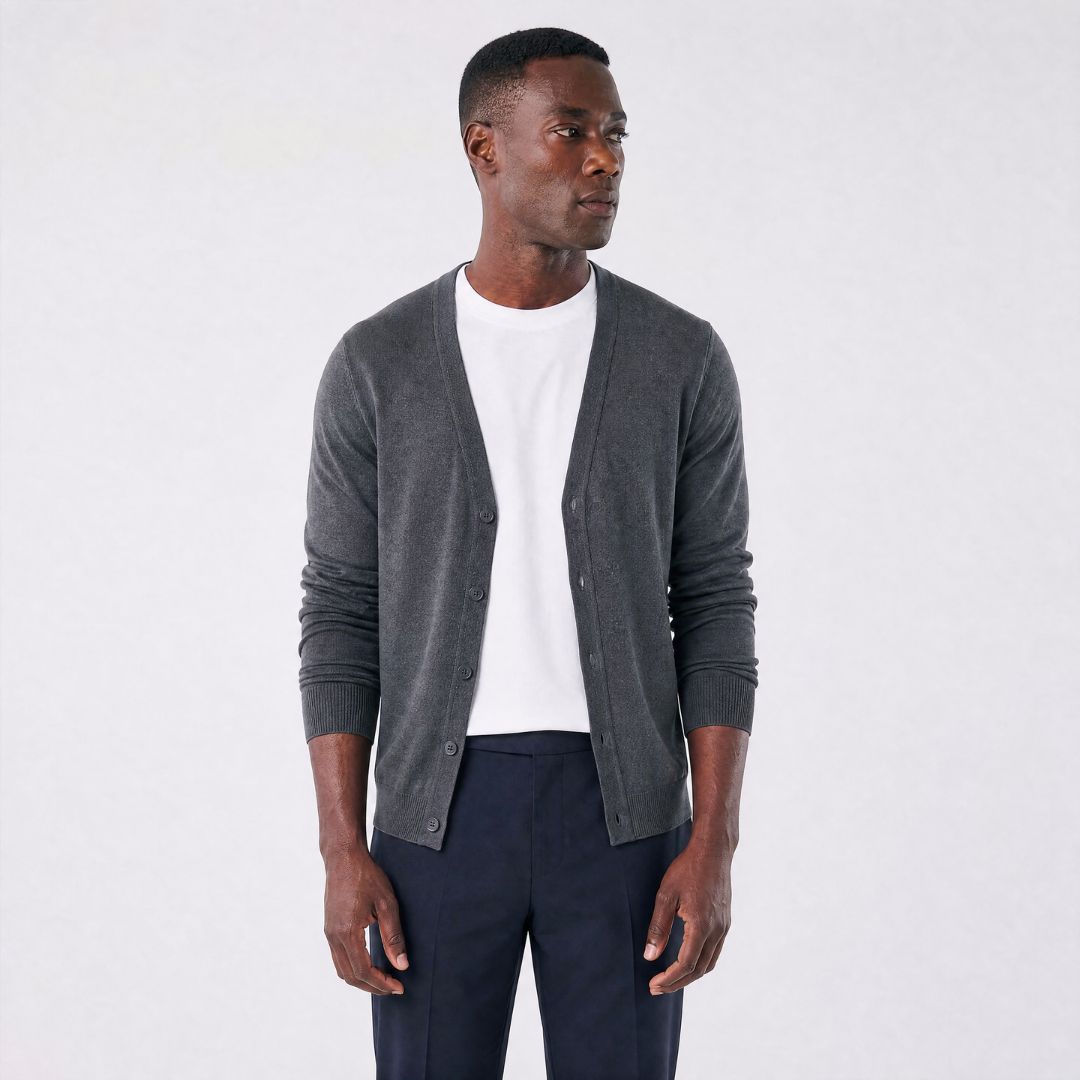 Cardigan Masculino Casual com Gola V em Tricô Leve cinza escuro