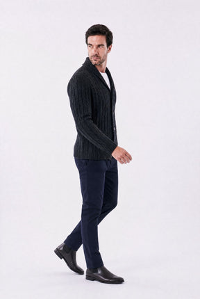 Cardigan Masculino Encorpado com Gola Shawl e Ponto Trançado