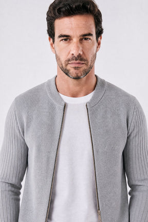 Cardigan Masculino em Lã com Zíper Central
