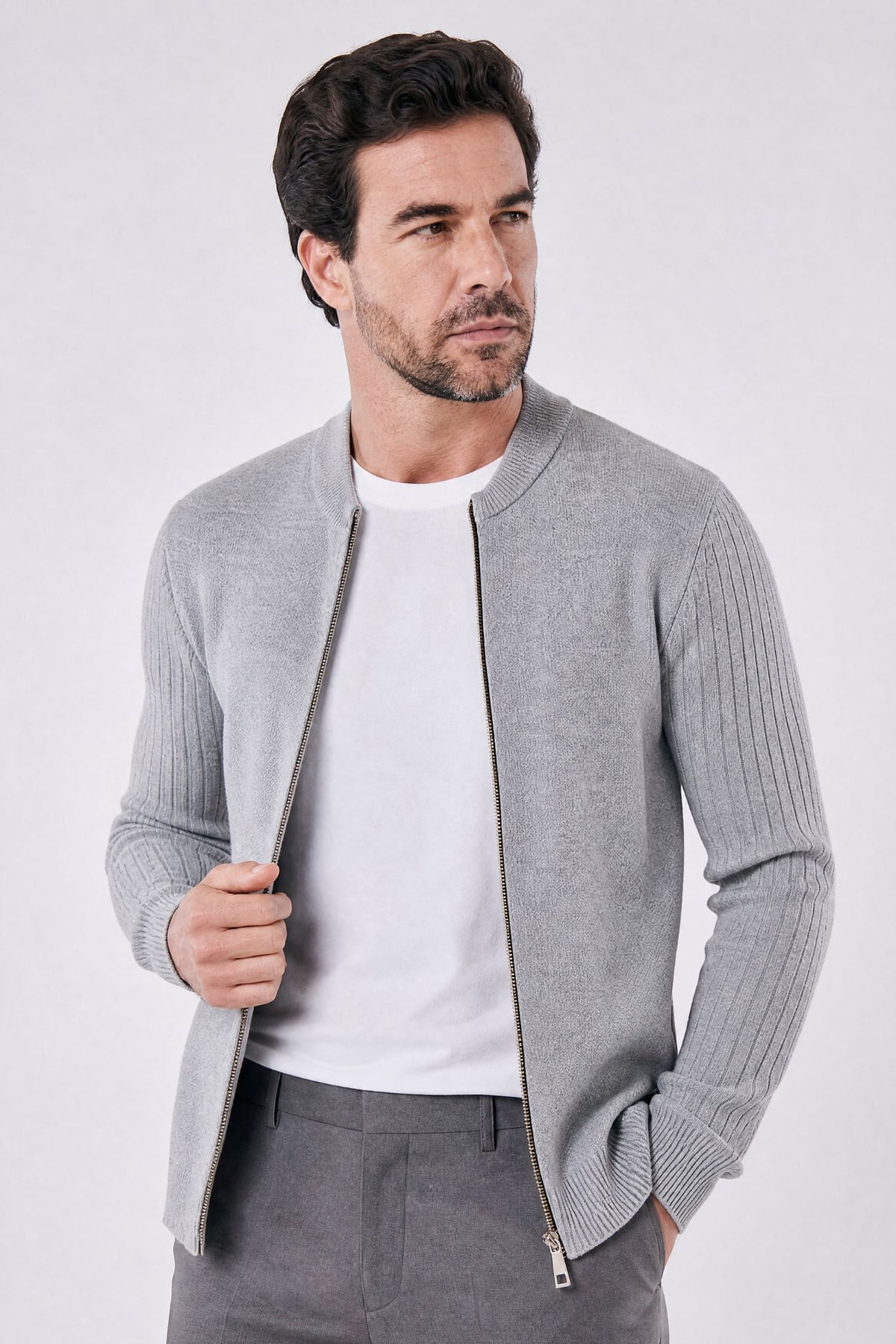 Cardigan Masculino em Lã com Zíper Central