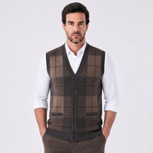 Colete Masculino de Gola V com Acabamento Bordado Austin