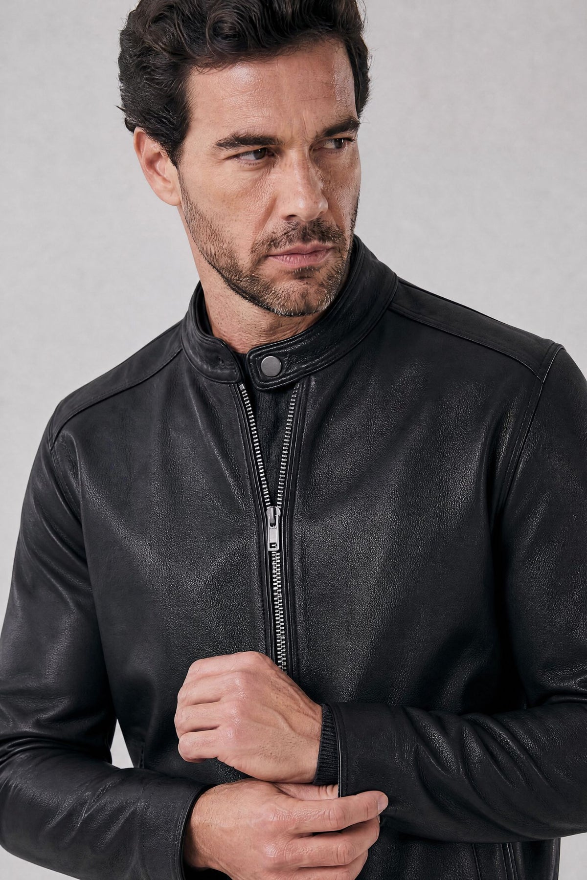 Jaqueta Masculina de Couro Slim Biker