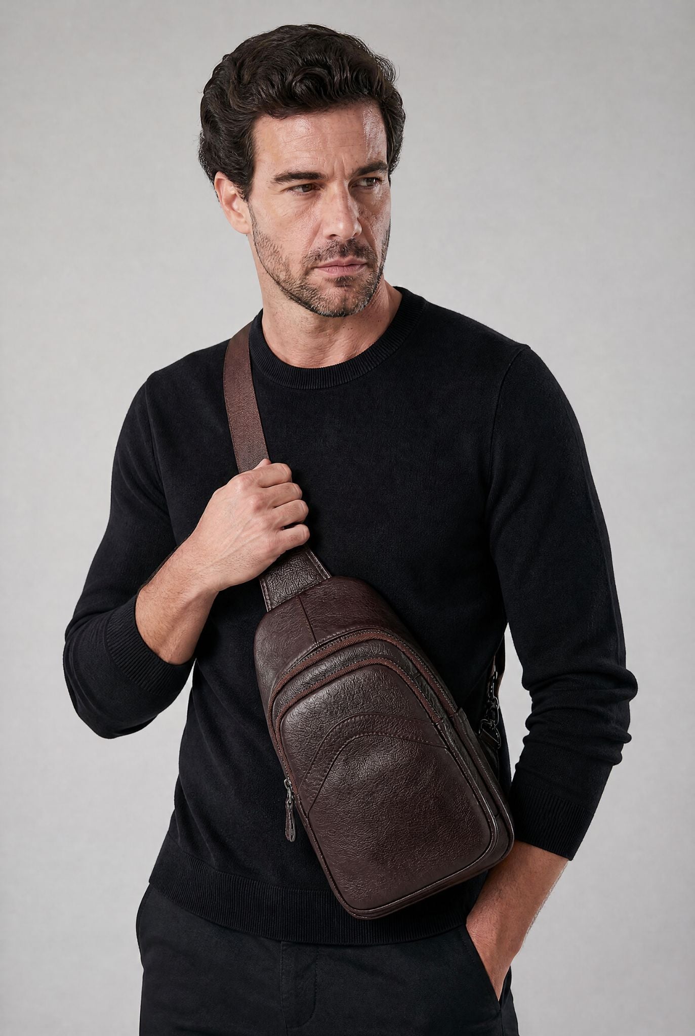 Shoulder Bag Masculina em Couro Hanoi