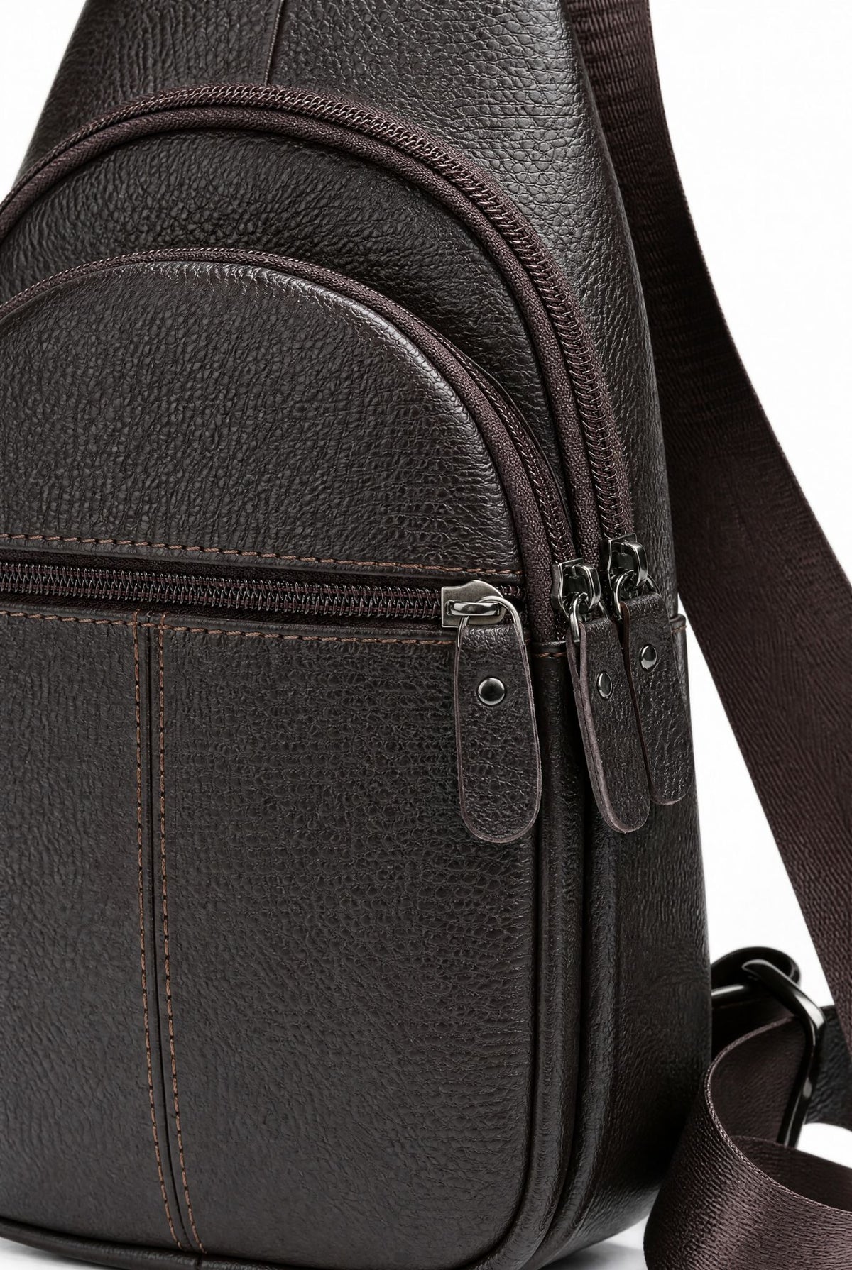 Shoulder Bag Masculina em Couro Jakarta