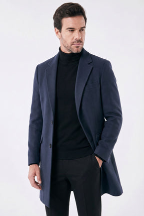 Sobretudo Masculino com Lapela Notched Estruturada