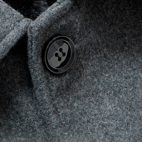 Sobretudo Masculino Curto De Lã Fiorinni Denmark - Detalhe da gola